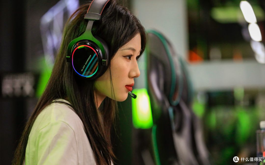 这才叫电竞神装!达尔优eh925头戴式游戏耳机测评体验