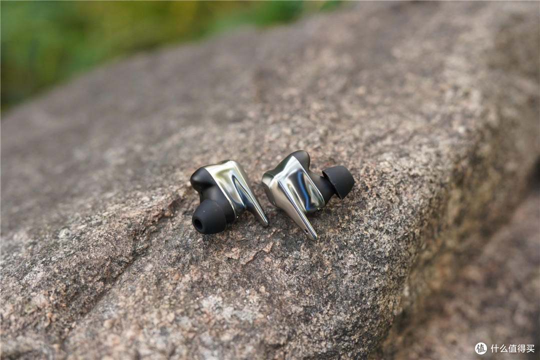 HIFIMAN Svanar Wireless LE时尚与科技打造轻奢澎湃聆听体验