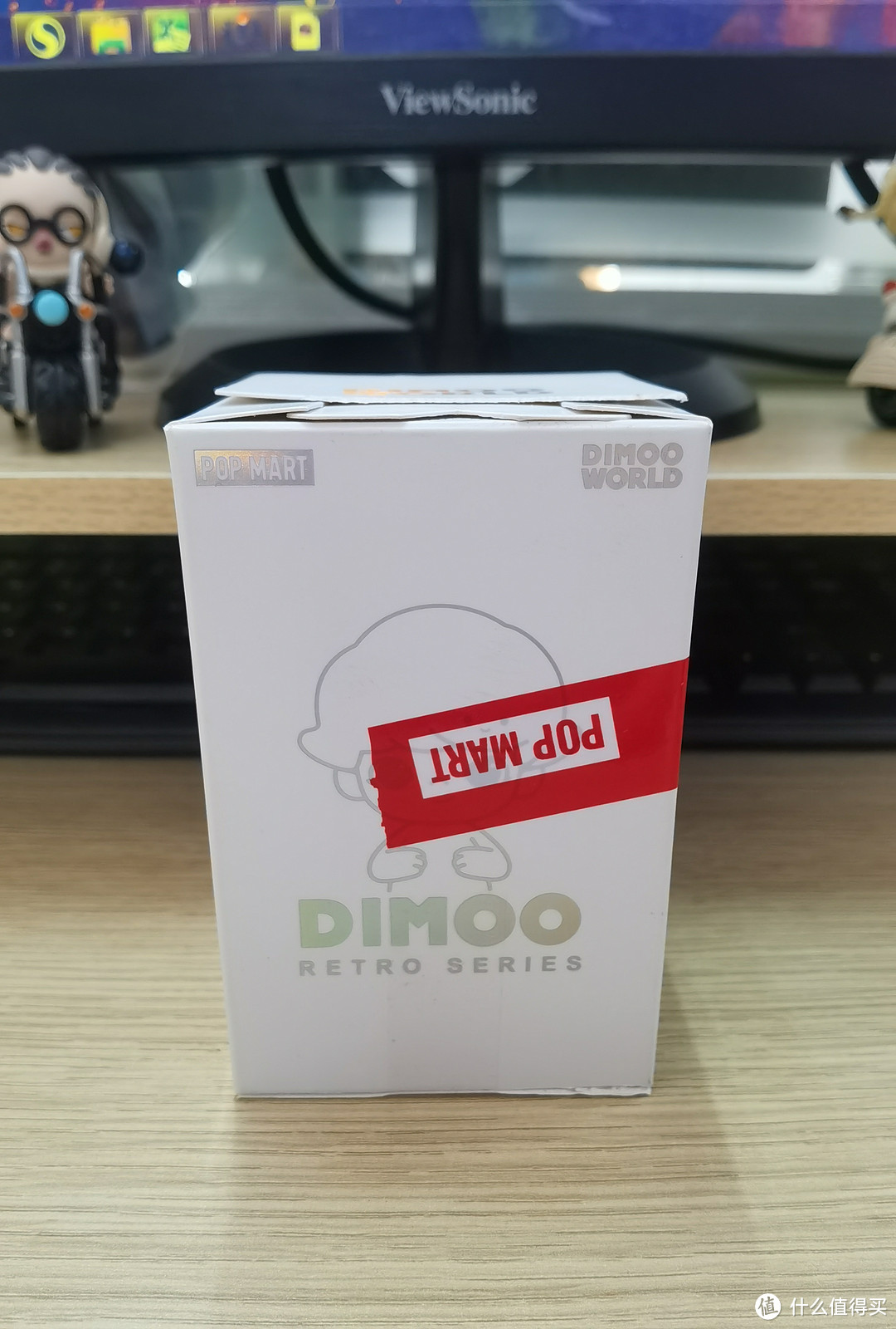 Dimoo 经典复刻系列盲盒：雪球，开启你的梦幻收藏!