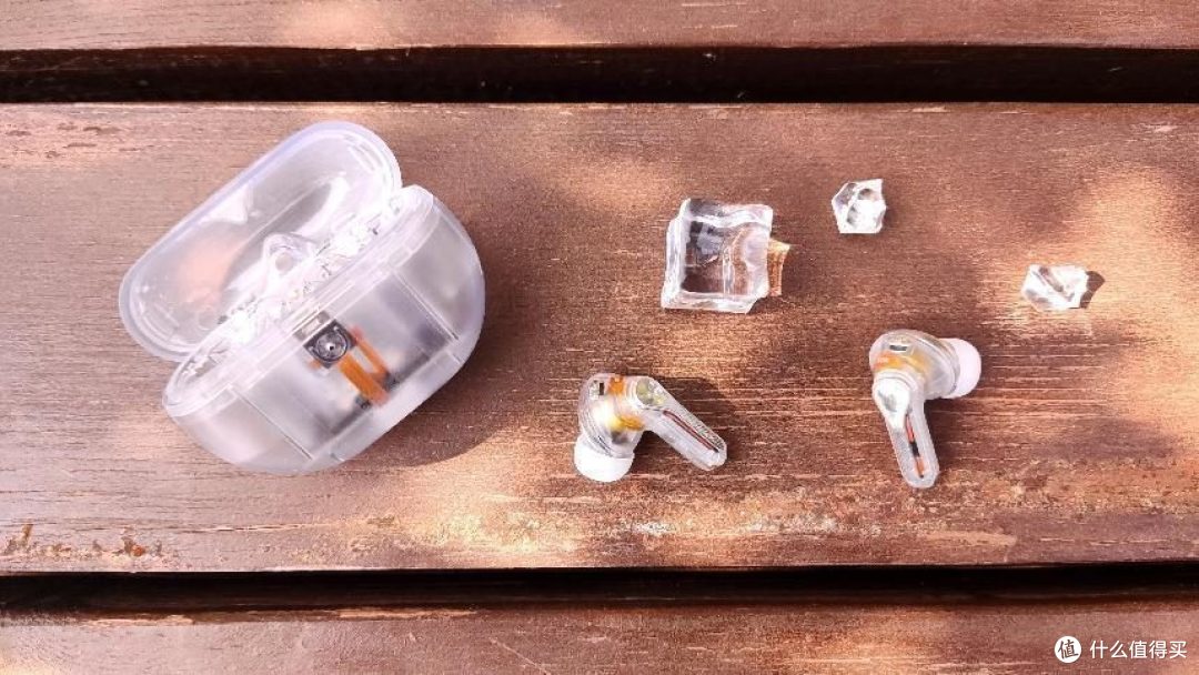 穿透未来的颜值和音质,泥炭Capsule3 Pro真无线耳机