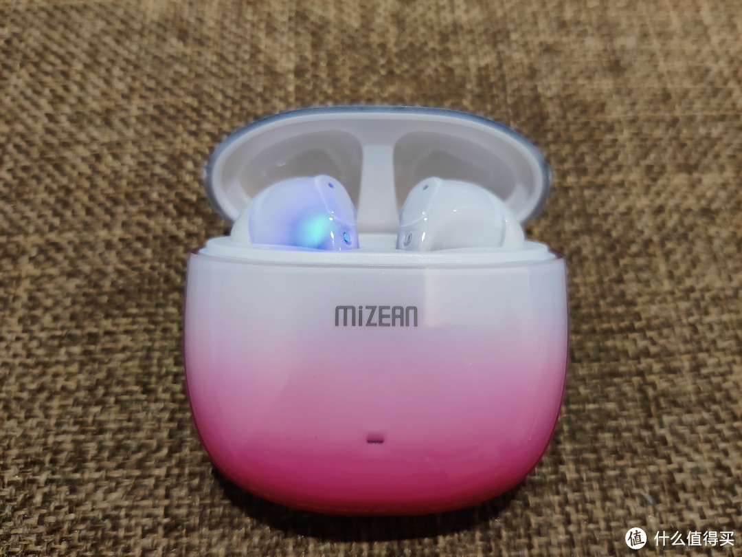 高颜值果冻耳机!声音甜,心情更甜!觅赞E1 Pro无线蓝牙降噪半入耳式耳机,无修图测评