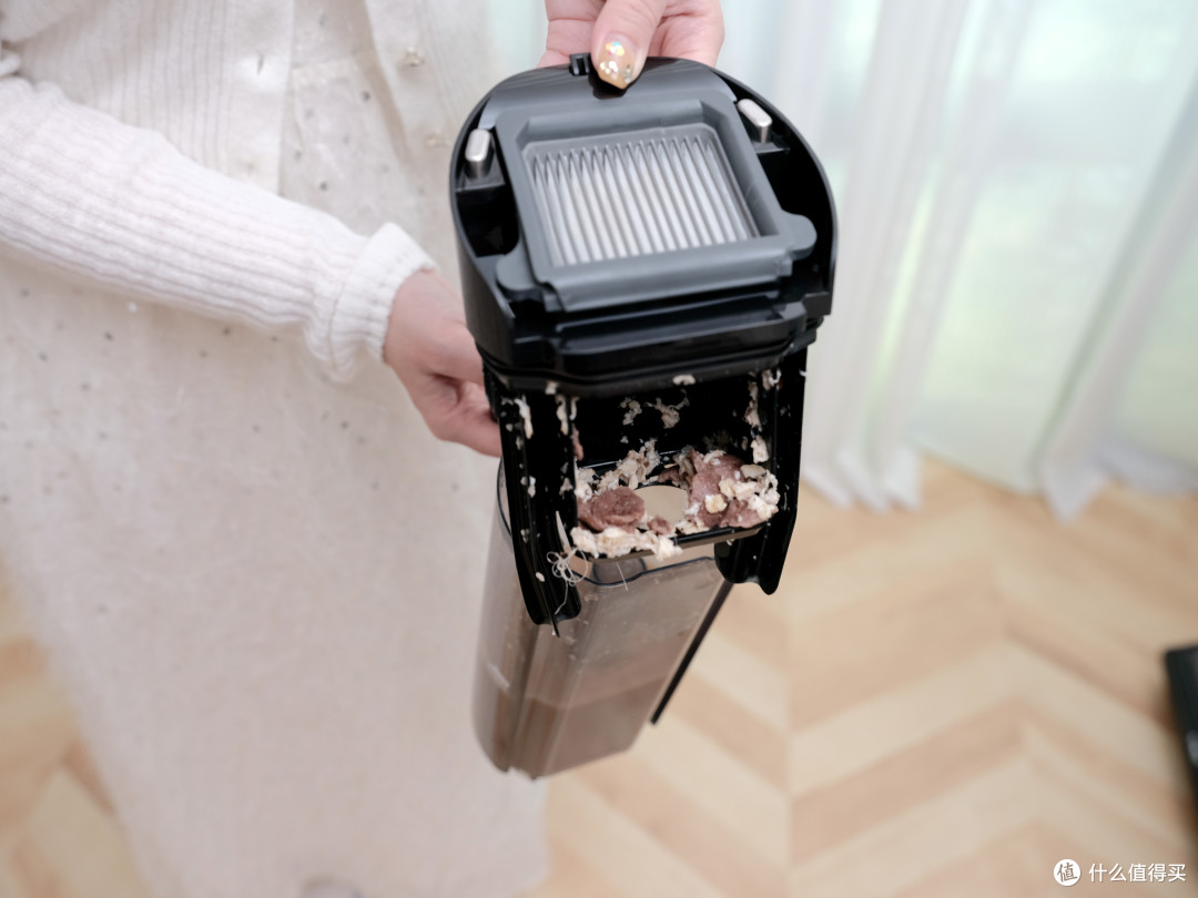 电池升级！质保延长！2分钟热水洗，5分钟高温速干的添可芙万Booster洗地机，使用表现如何？