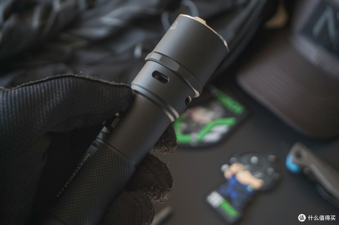 买个带喇叭的手电筒?纳丽德声光一体 P86 手电,让你瞬间引起他人注意!