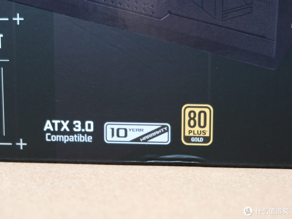 耕升RTX 4080 + 华硕TUF机电散 - 兼顾游戏&视频的性能主机