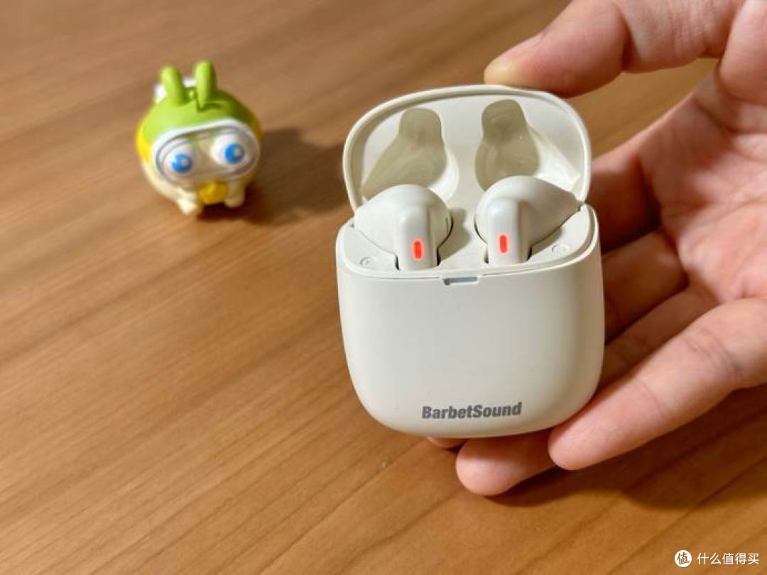 性价比之王:BarbetSound Buds T60 半入耳蓝牙耳机