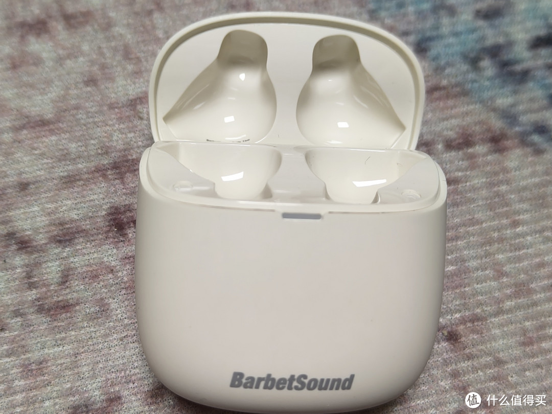 新兴品牌BarbetSound蓝牙耳机，不到百元即可轻享丰富音乐