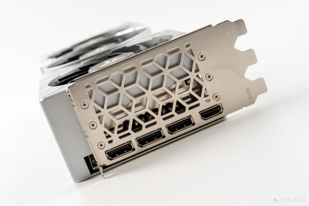 幽静之蓝——ProArt X670E + 影驰4070TI +海盗船5000D AIRFLOW 装机展示