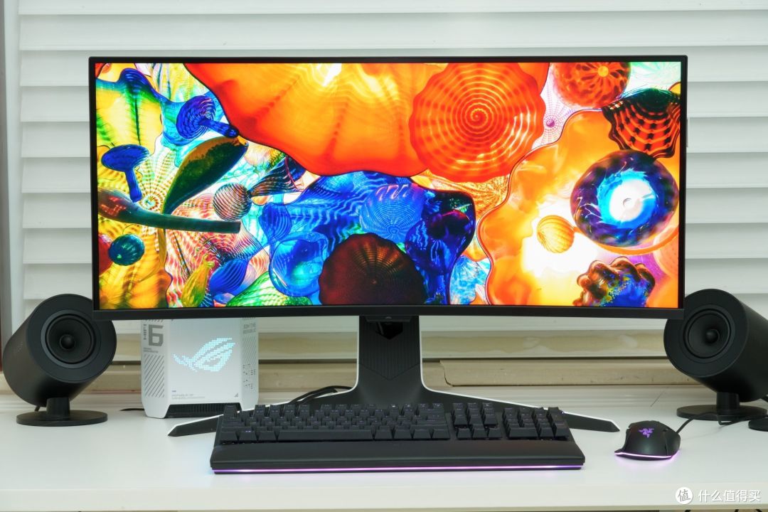 电视大厂的第一款PC显示器 雷鸟Q8 MiniLED 带鱼电竞屏 新品硬核测试