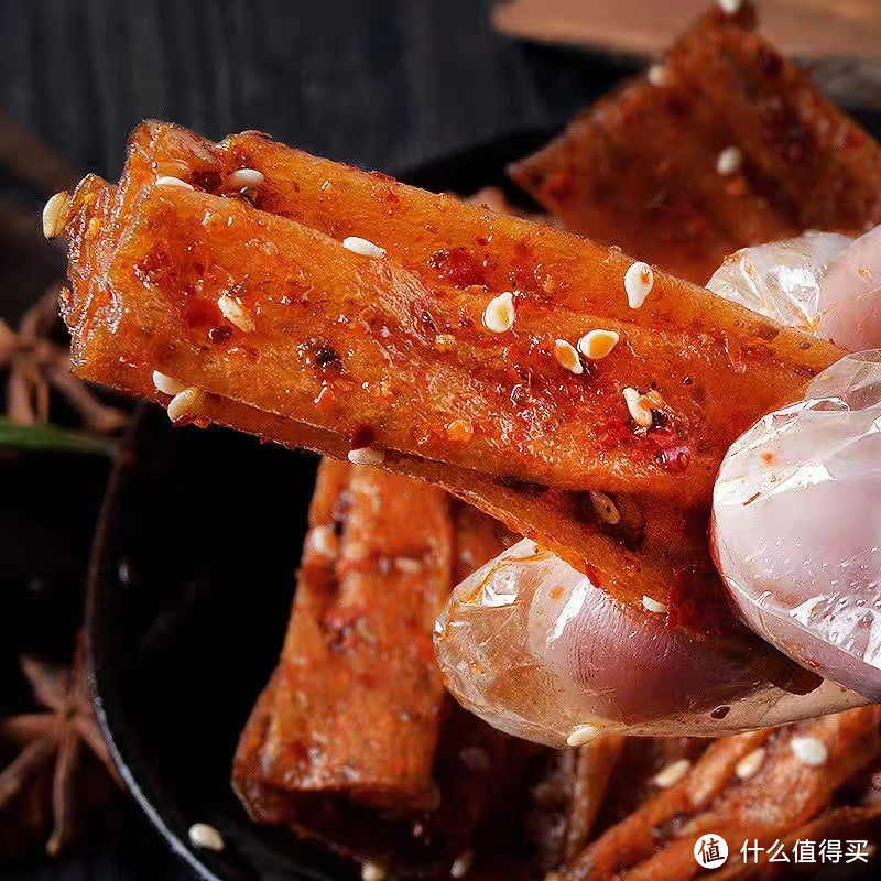 湖南特产——豆皮辣片，酥脆辣爽的美味享受