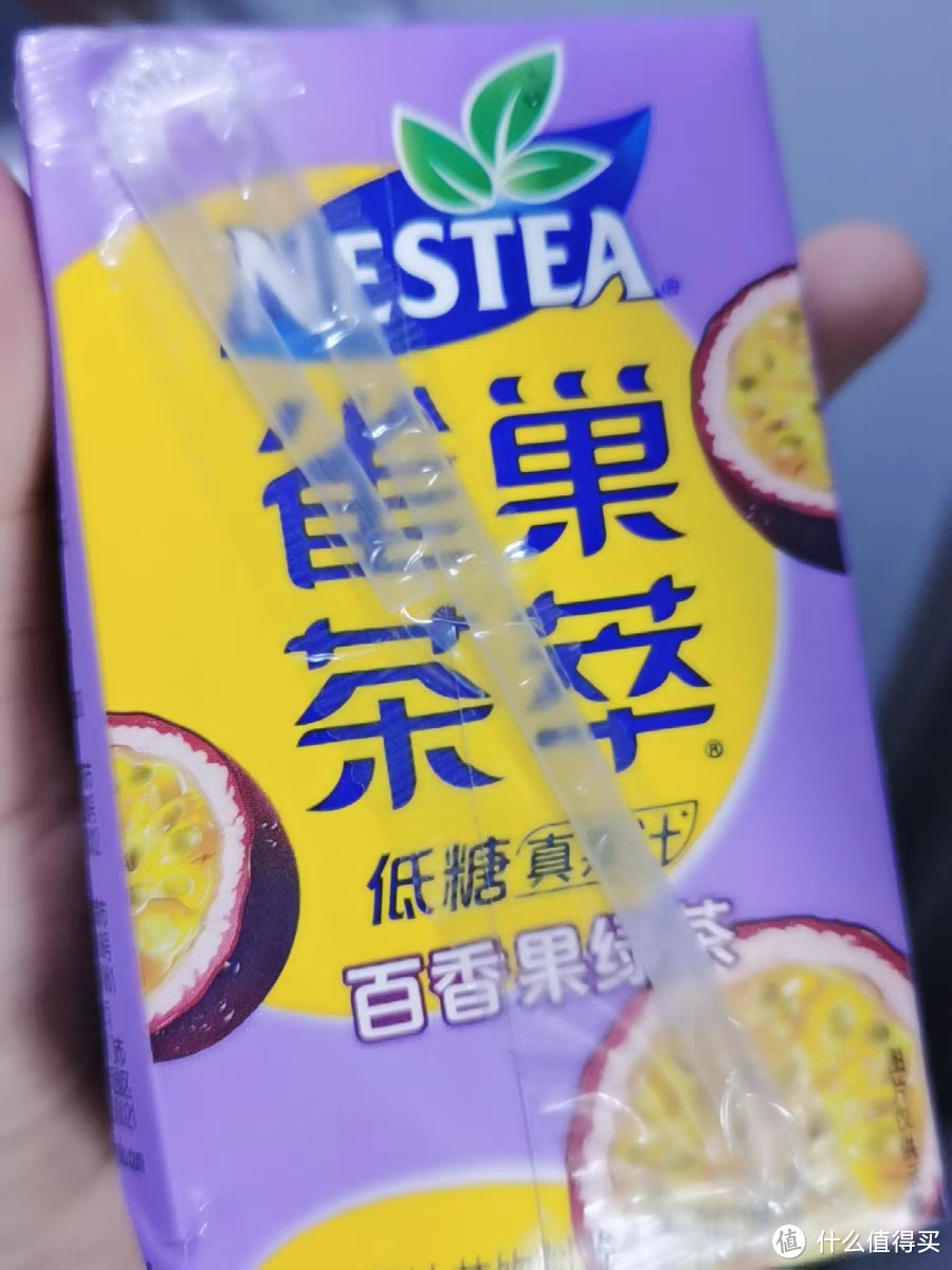 雀巢茶萃百香果绿茶果汁茶饮料，让每一口都充满惊喜