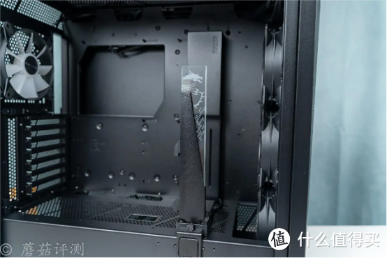 细节精致，功能强大，微星MPG 300R氪金枪3性能版机箱 评测