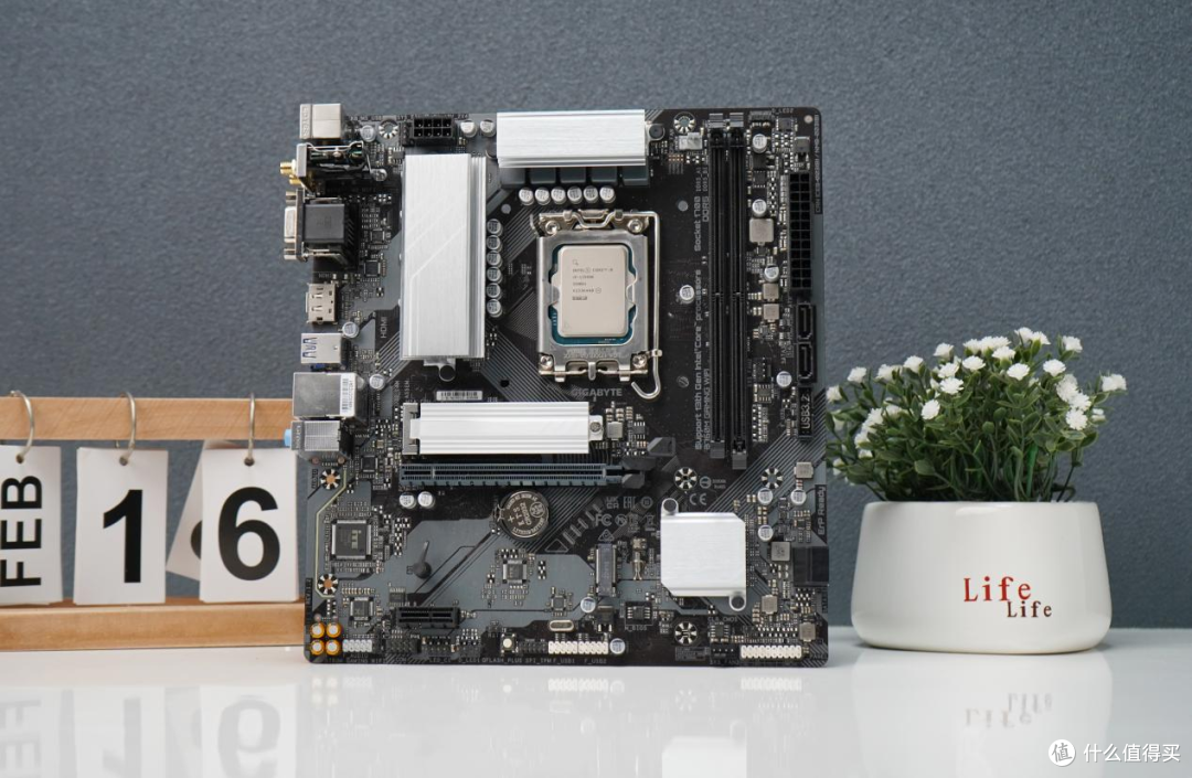 双11海景房装机全攻略：RTX4060Ti+i7-13700F组合，颜值性能兼修