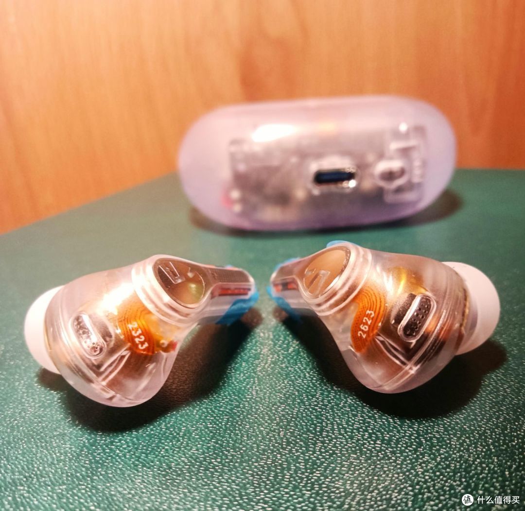 透明炫酷！泥炭capsule3Pro蓝牙耳机，原声音质深度降噪，办公娱乐两不误！