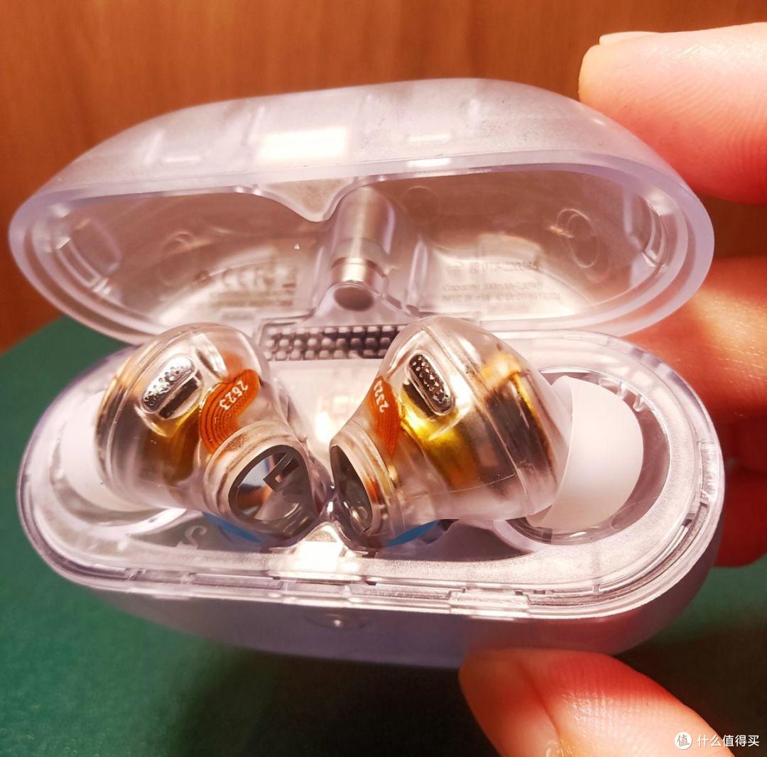 透明炫酷！泥炭capsule3Pro蓝牙耳机，原声音质深度降噪，办公娱乐两不误！