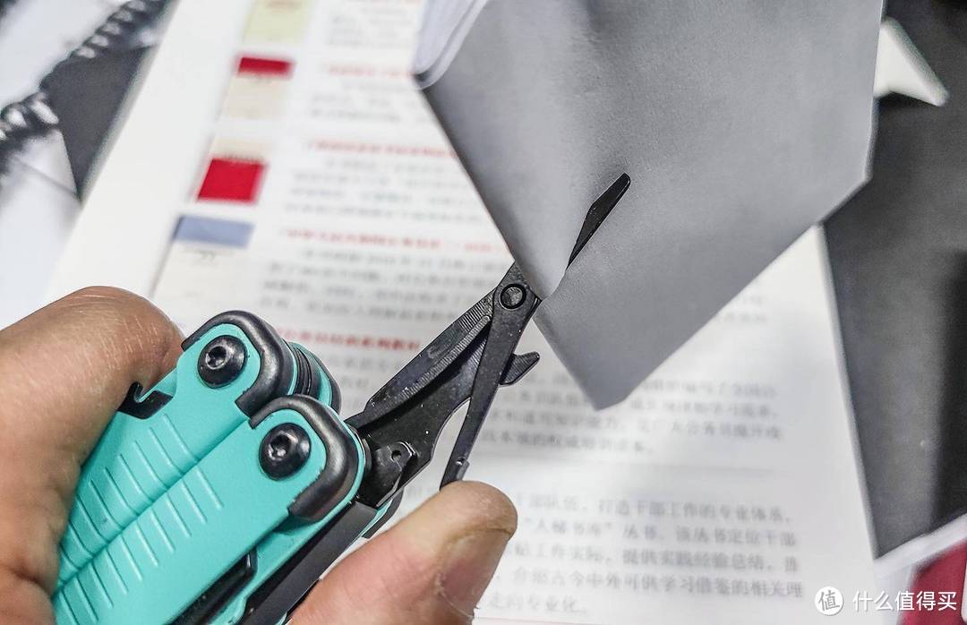 便利生活、钳来相助:SWISS-TECH变色龙工具钳