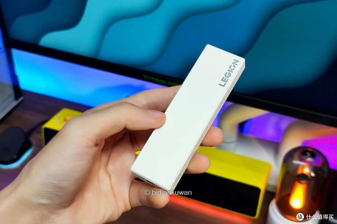 U盘何时被淘汰?联想拯救者移动固态硬盘:PSSD战未来