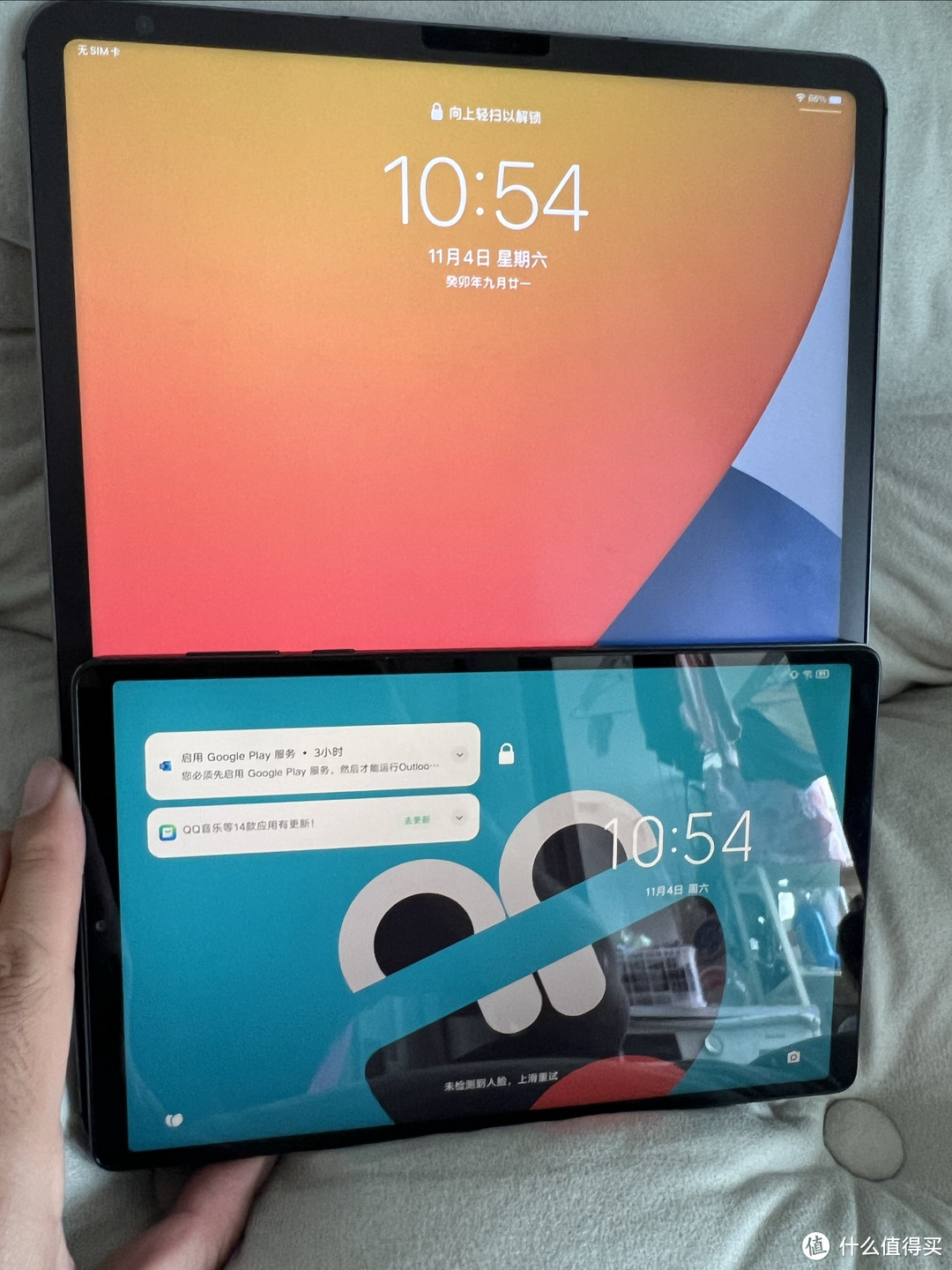 最近买了3块平板~发现1万的iPad 跟2千的y700略有差别!