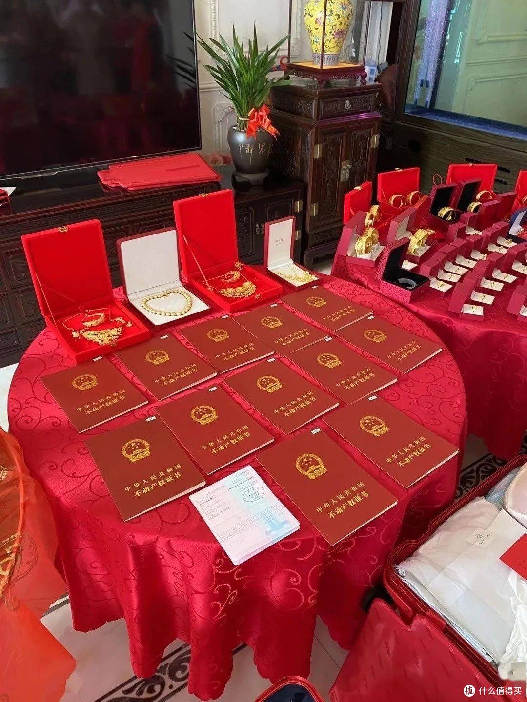 房产证写谁的名字并不是“最重要”的,这4条规定,一定要弄清楚