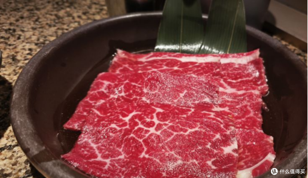 韩式烤肉：香气四溢，口感绝佳的美食盛宴！