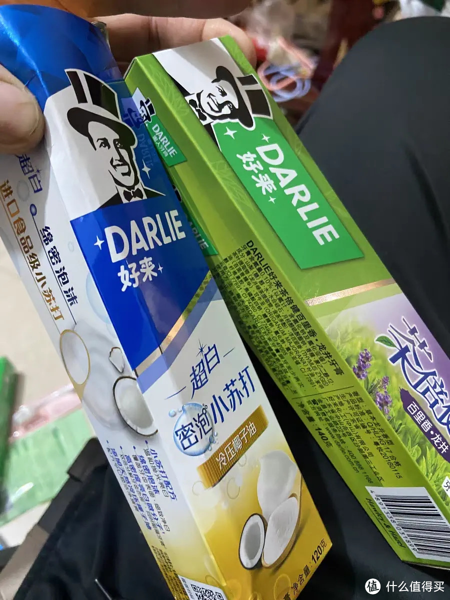 DARLIE好来(原黑人)牙膏超白茶家庭家用套装，让口腔焕然一新！