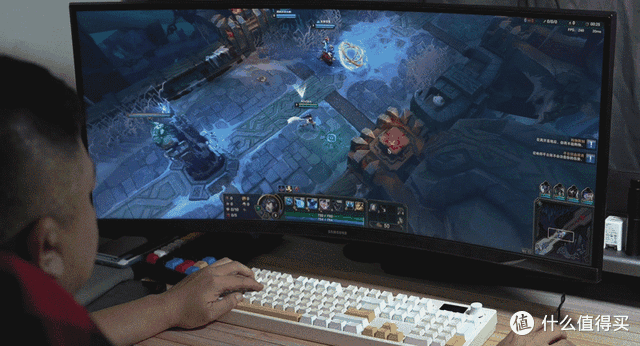 办公全尺寸是真舒服，还兼顾摸鱼-黑爵AK35I PRO V2三模机械键盘