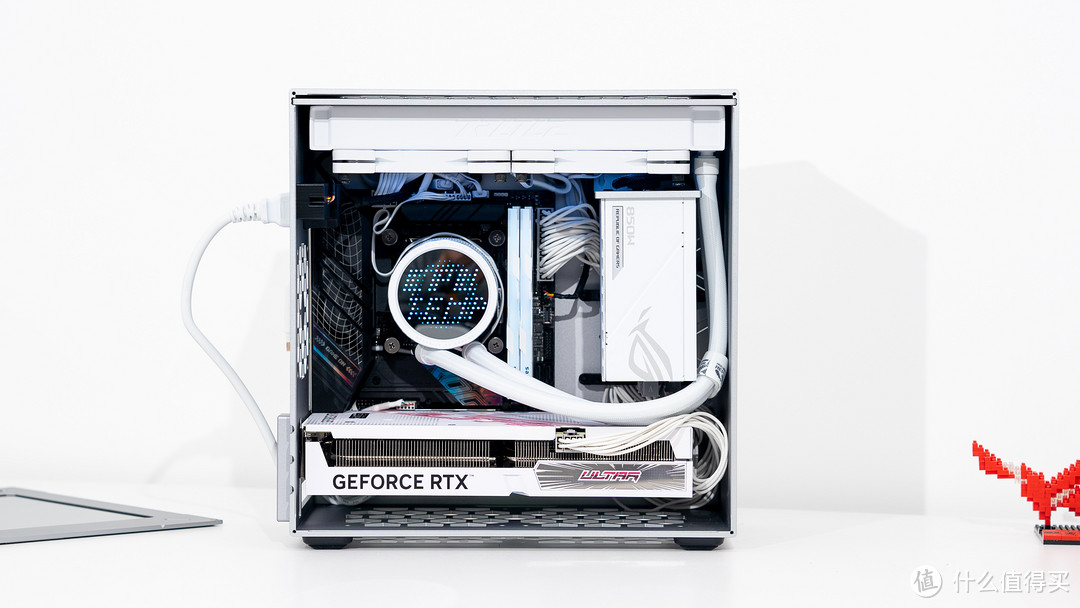 感受工业设计之美:aboStudio ContainerM 机箱装机分享