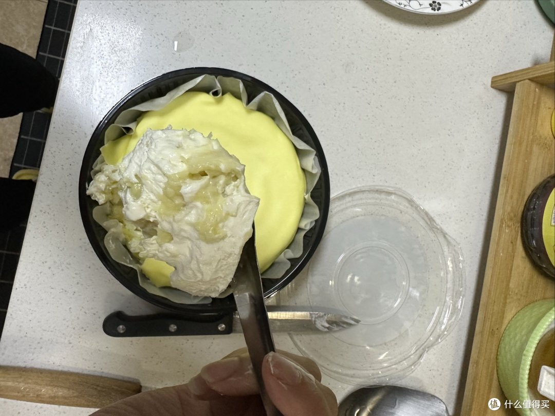 【榴莲千层蛋糕】带你领略榴莲与蛋糕的奇妙结合!🍰🌴