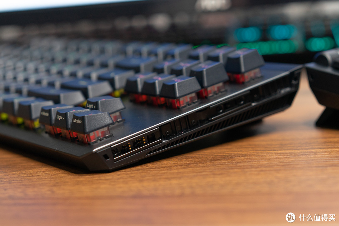 数字小键盘是多余还是超实用？也许你可以试试分离式小键盘的ROG 龙骑士2 PBT！