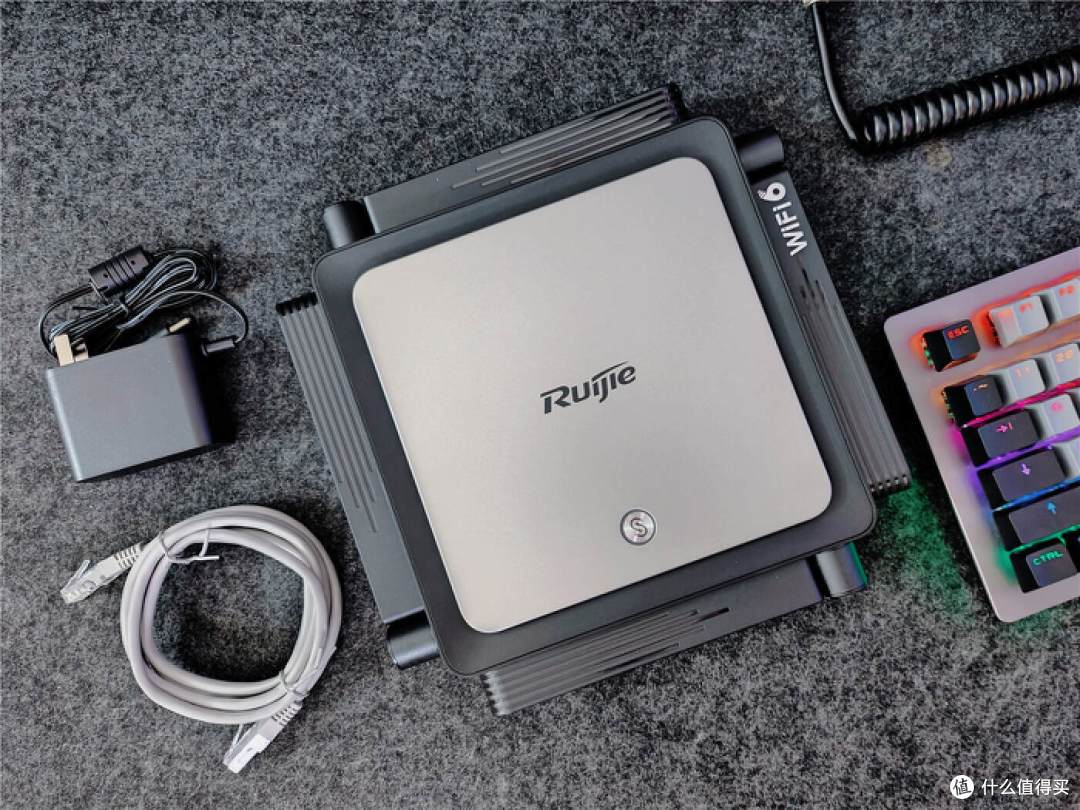 全新WiFi标准,8股信号分流,这款WiFi6路由器覆盖强又稳!