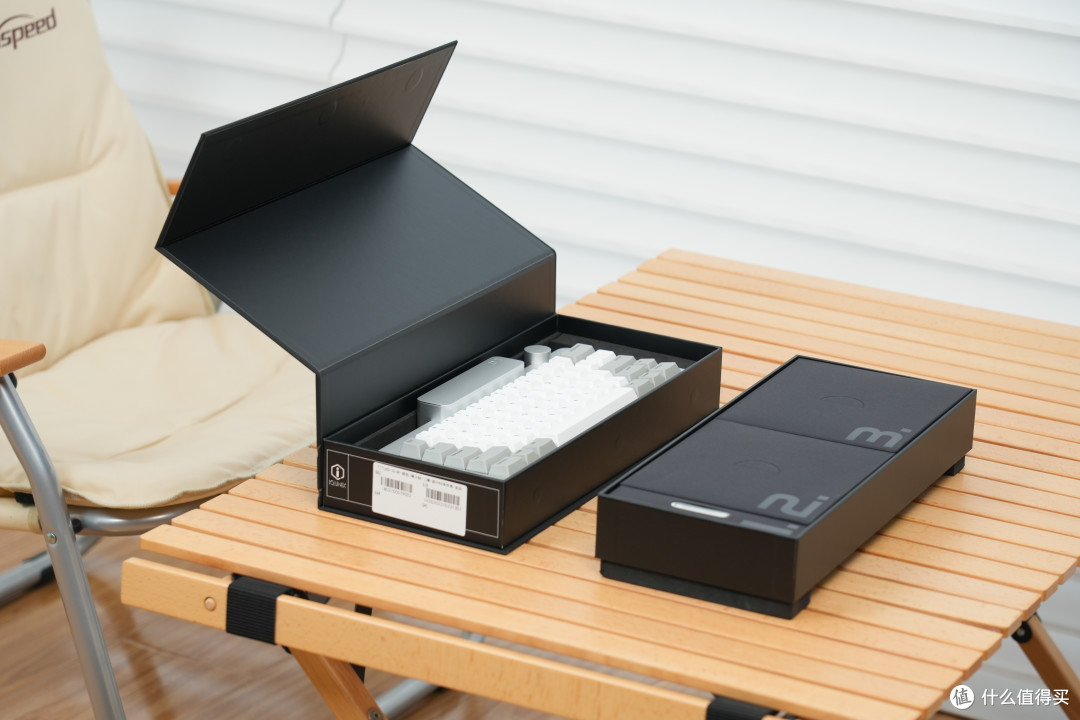 铝厂又整新花样:IQUNIX Tilly 60全金属客制化键盘