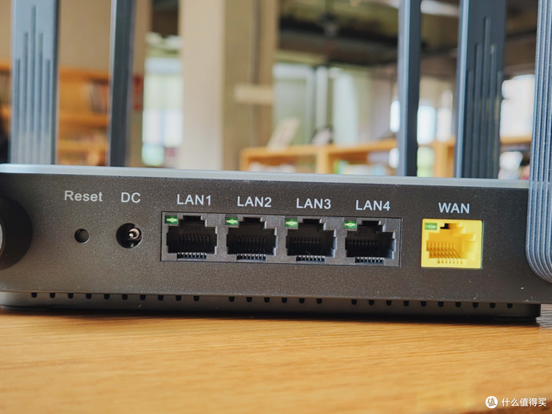 家里wifi网速不给力,可能是路由器的错,锐捷X32 PRO路由器评测