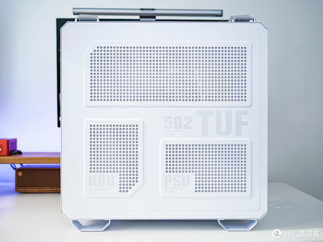 视野更开阔，用华硕TUF GT502无界版机箱搭建白色电竞桌面