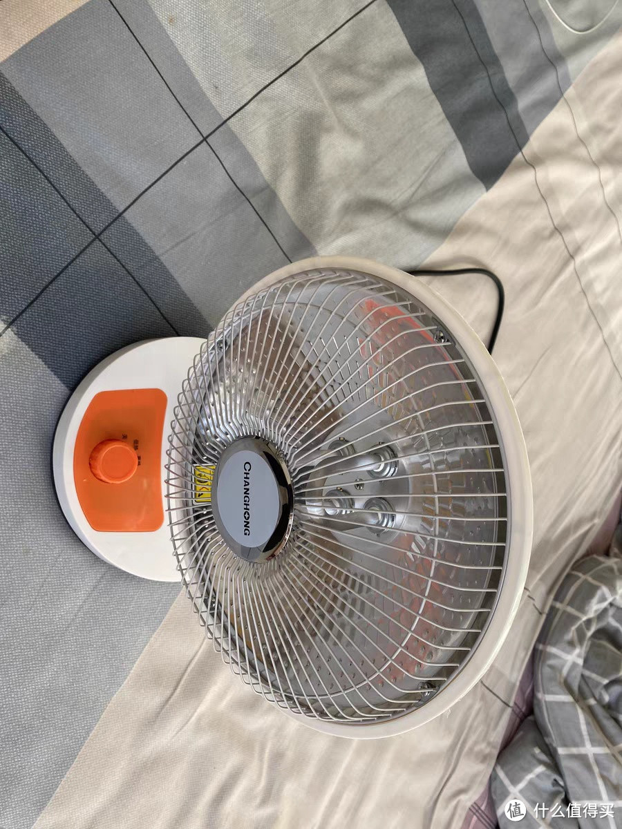 舒适温暖,长虹小太阳电热扇为你解决冬日寒冷困扰