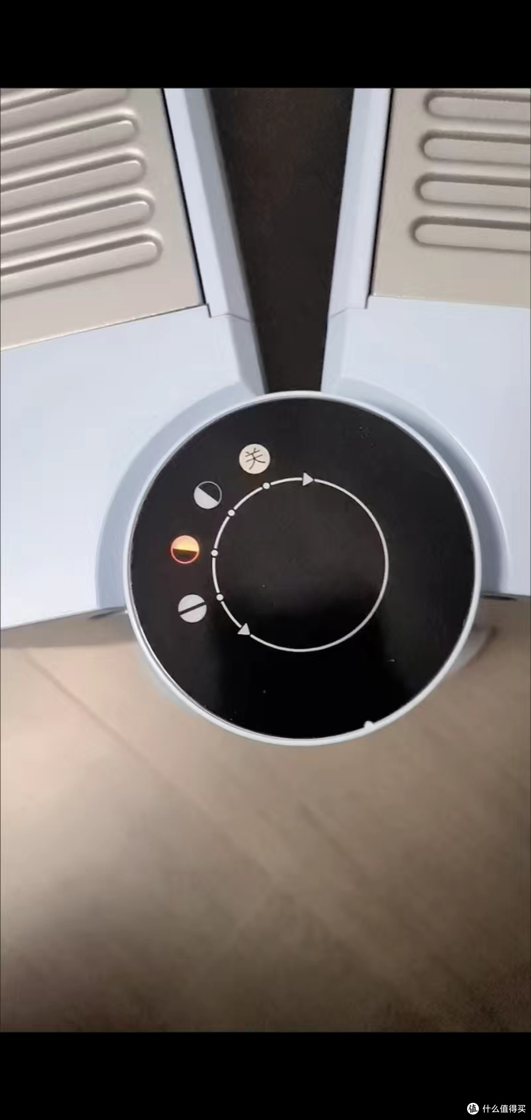 美的踢脚线取暖器:加热面积大,温暖舒适,让冬季不再寒冷