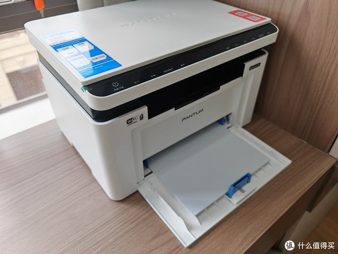 奔图M1打印机开箱：家用黑白激光打印机，轻松实现无线远程打印