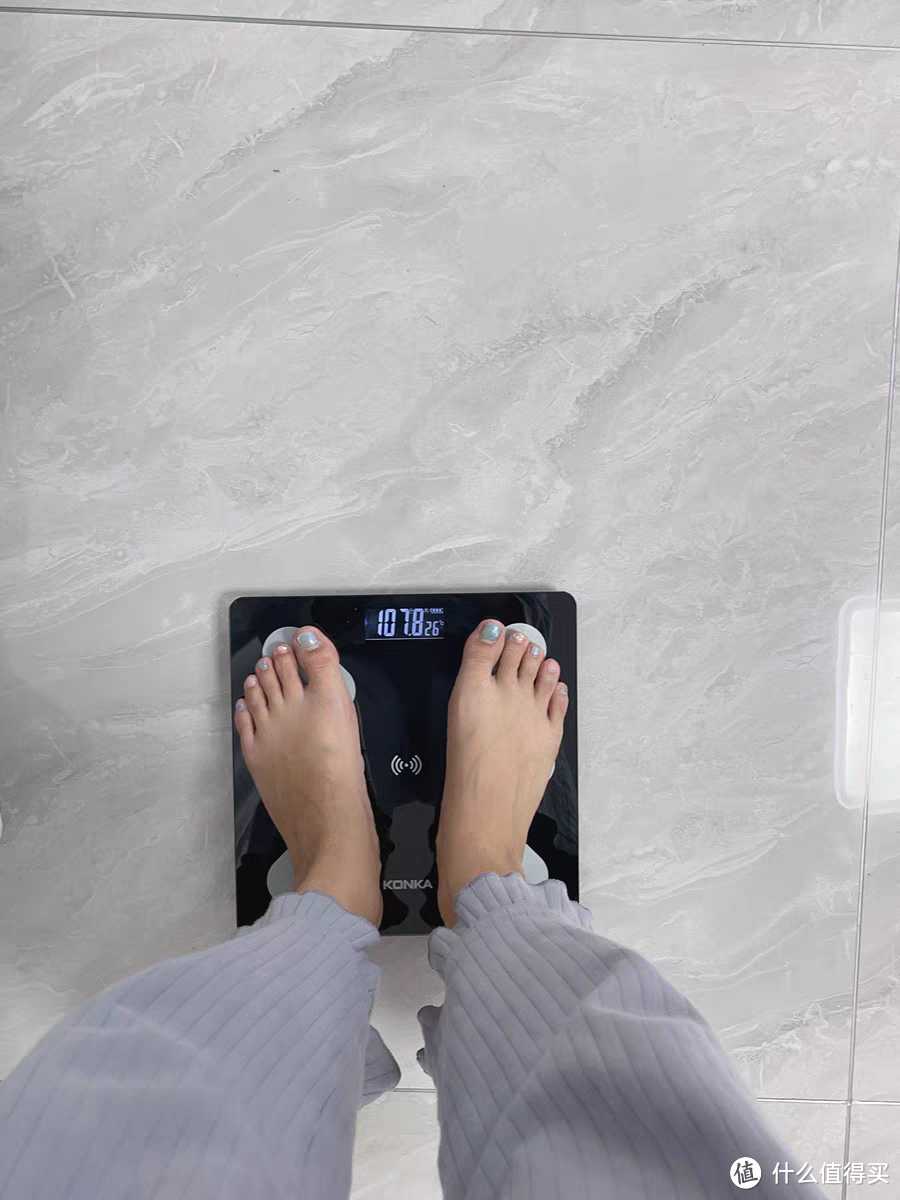 康佳体重秤体脂秤：家用精准充电，智能减肥的得力助手