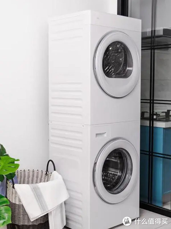 TCL洗衣机双子舱T10评测：集洗烘护功能于一身的“全能选手”