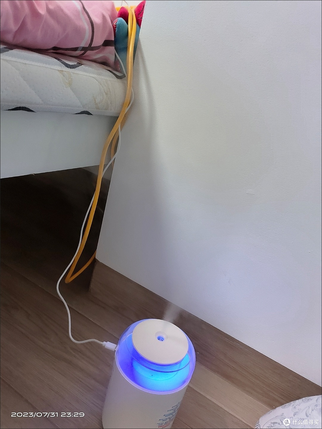 桌面好物分享:小型加湿器打造清新室内氛围