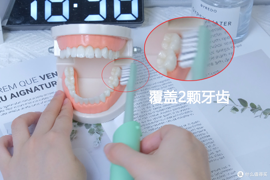 看！电动牙刷真的能让我们笑得更自信！