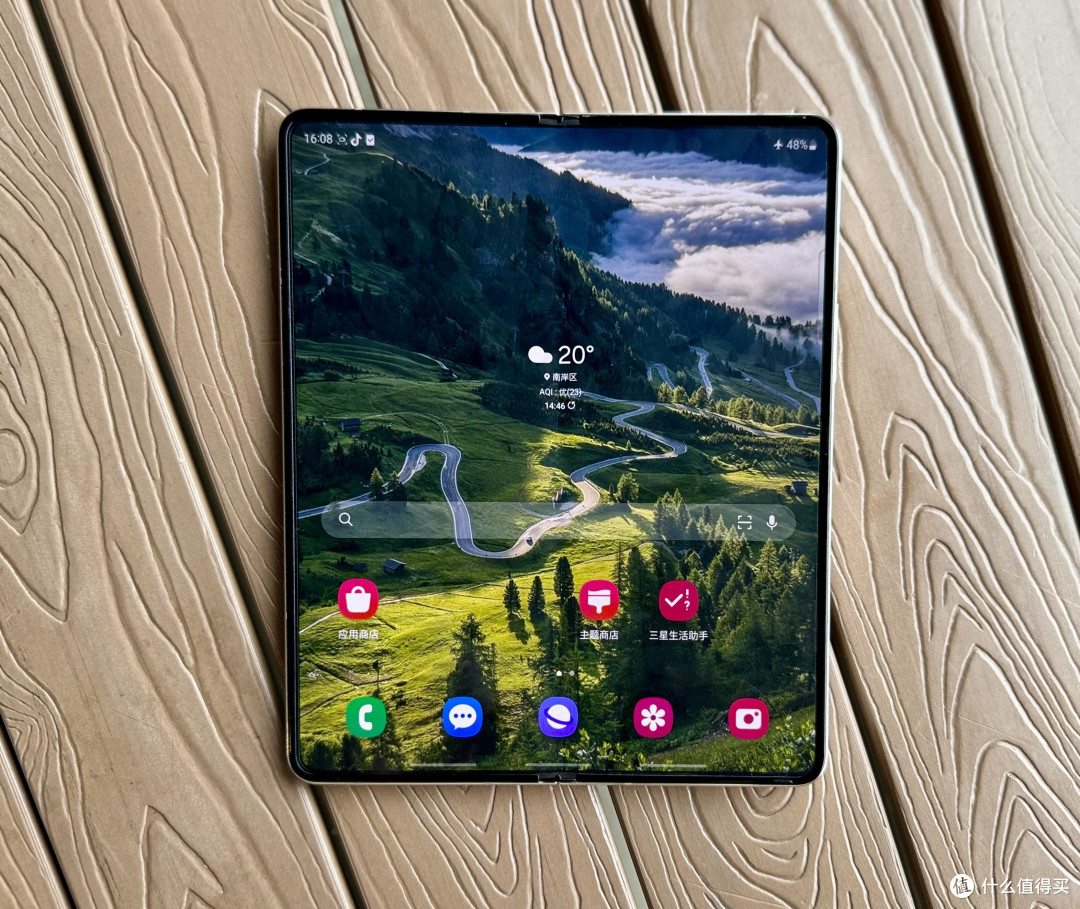 十年老果粉眼中的Galaxy Z Fold5：三星给了我一点小小的科技震撼