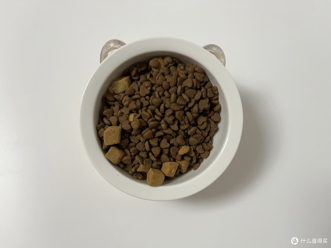 猫粮分析丨1分钱入手的卫仕五拼冻干猫粮已升级,新旧两版有何区别?
