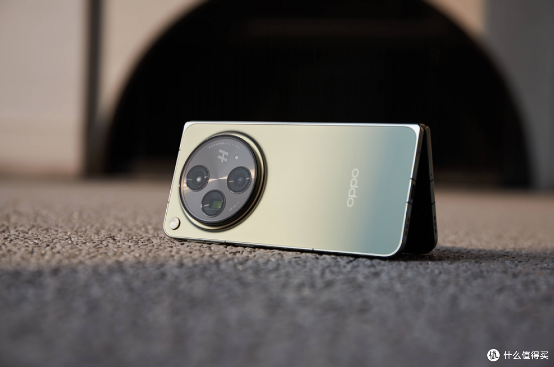 人民日报刊登oppofindn3高品质好手机开创折叠屏新时代