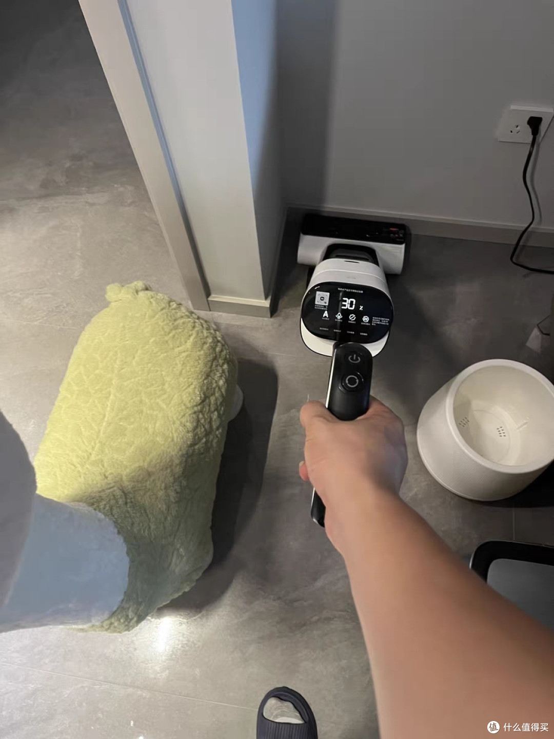 小米米家无线洗地机2,洗拖一体,高效清洁,双贴边设计,让你的家干净又漂亮