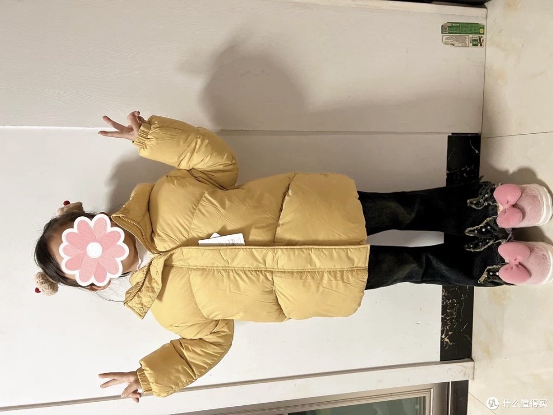 马克珍妮羽绒服