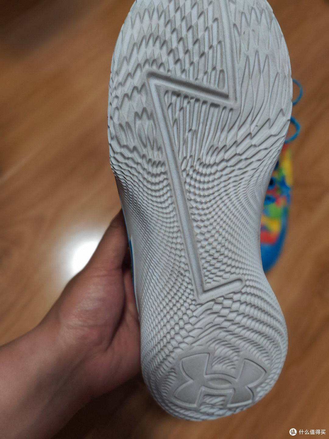 篮球鞋篇二小t有关于库里球鞋硬不硬的传说curry1lowflotro