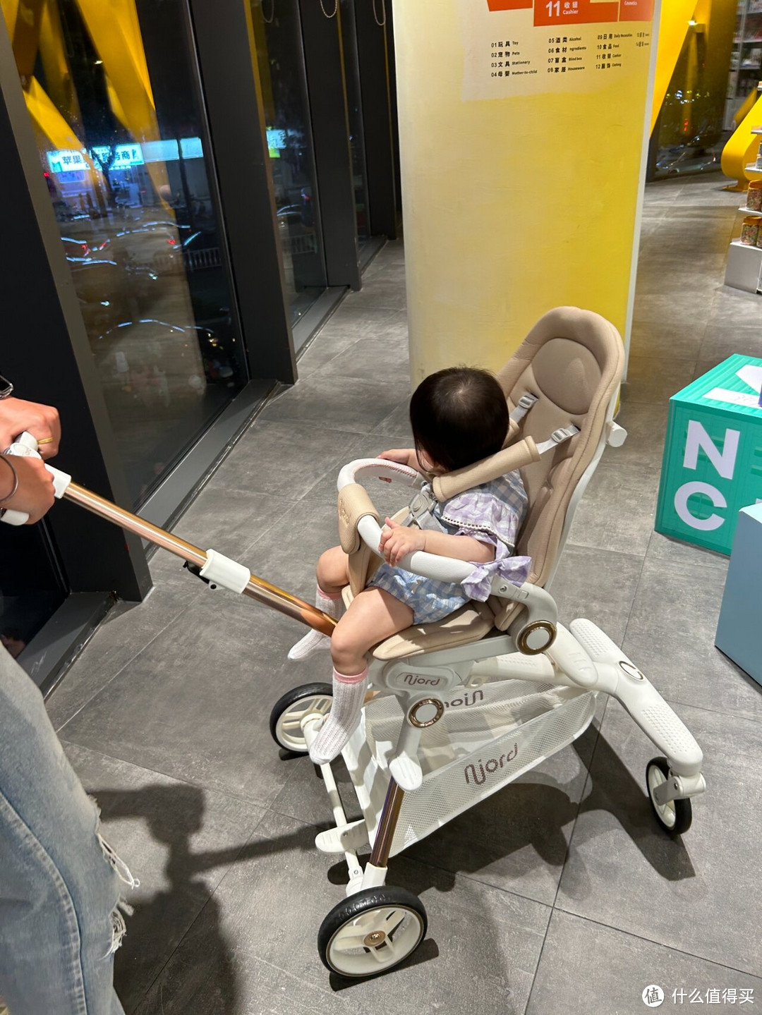 遛娃神器选择攻略：为宝宝提供最安全舒适的出行体验