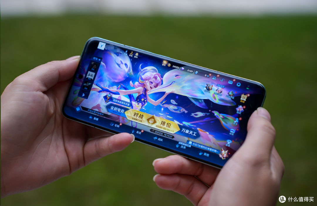 小米 14 Pro vs 三星 Galaxy S24 Ultra:强劲对决,小米能否完败?