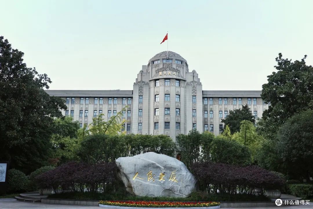 我敢说爱喝酒的朋友,终究会在这座城市相遇