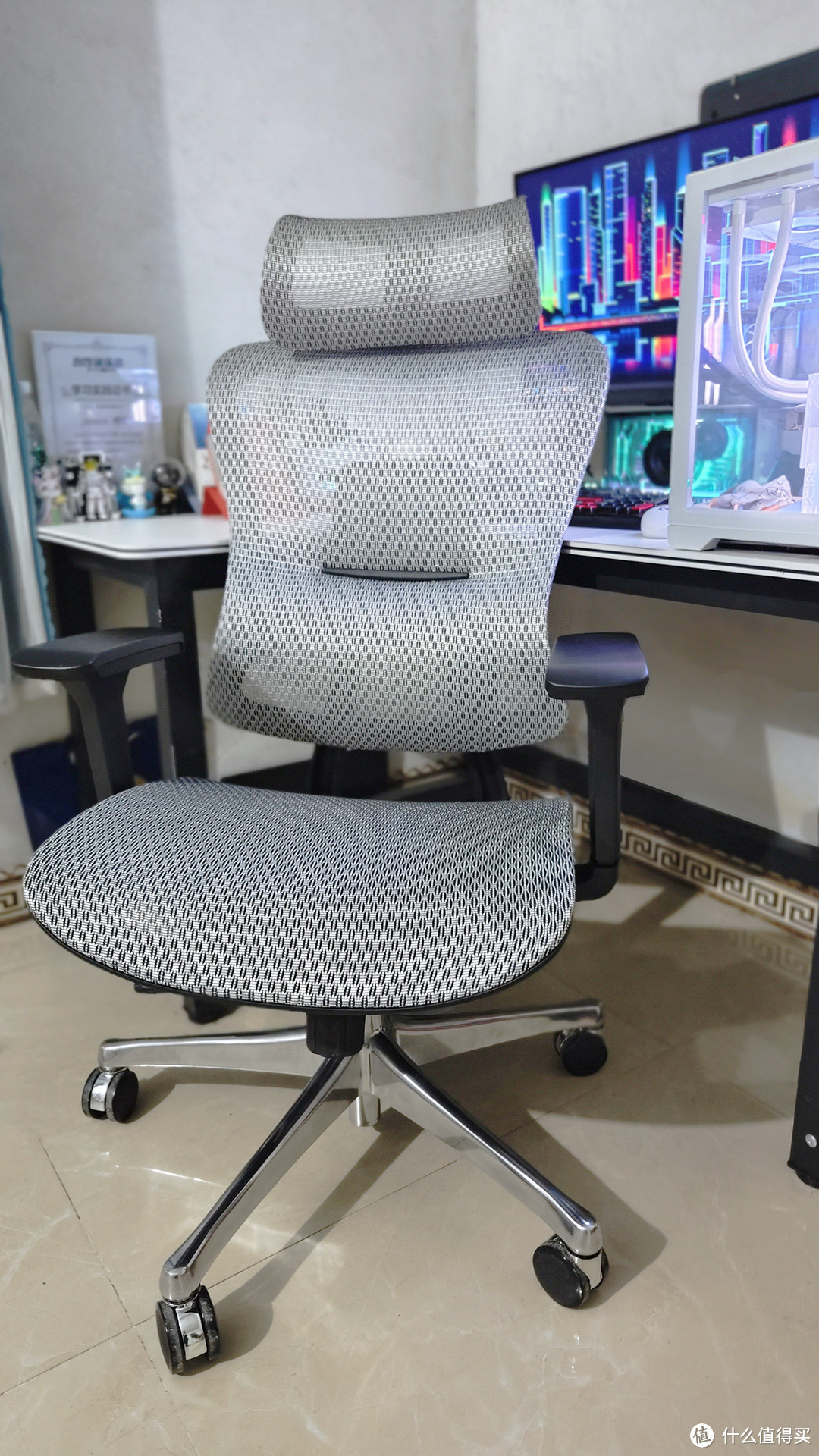 新职人的千元级办公好物，VIONE（胜一）胜豪人体工学椅体验