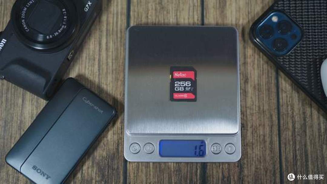 一张单反相机喂不饱的存储卡-Netac朗科256GB SD存储卡